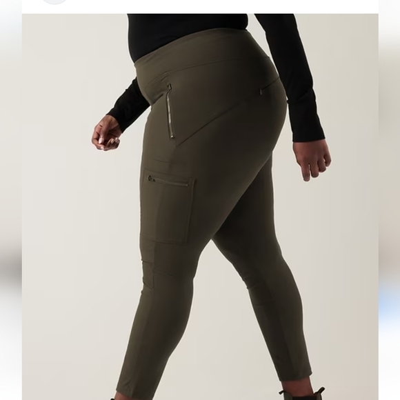 Athleta Headlands Hybrid Cargo II Tight Legging - Picture 1 of 12